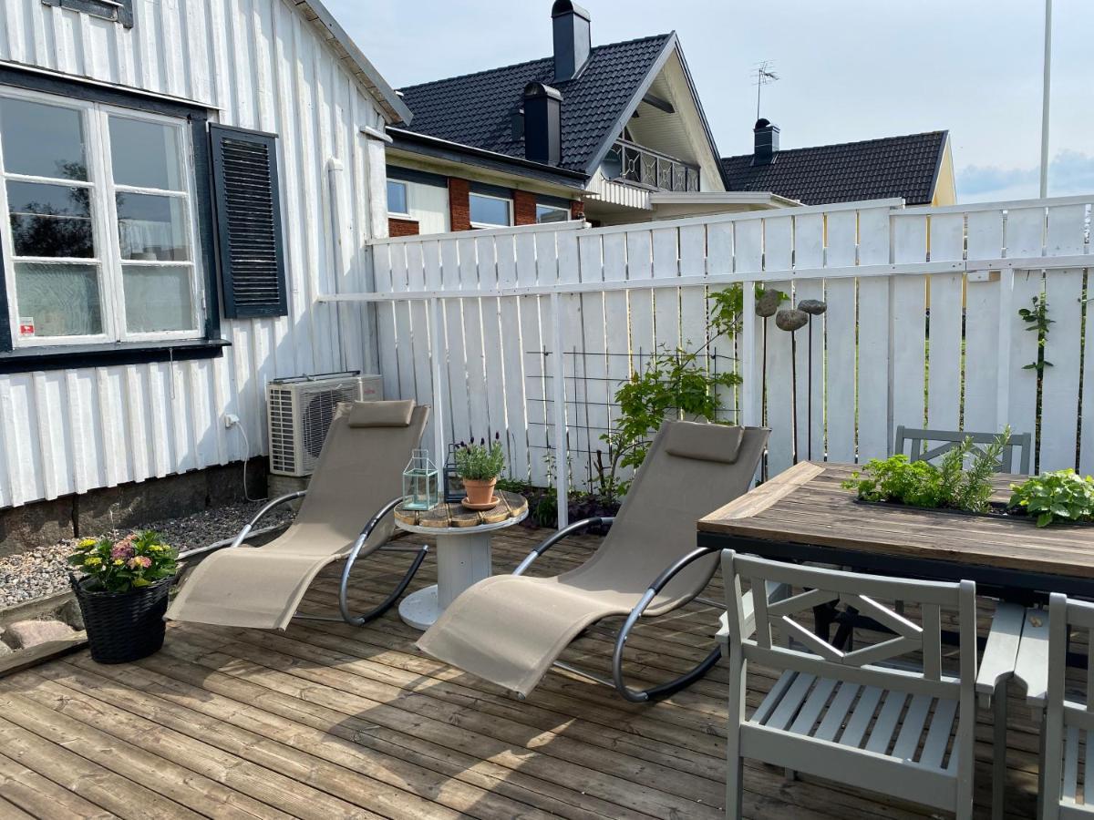 B&B Bland Ormbunkar Och Rosor Falkenberg Kültér fotó